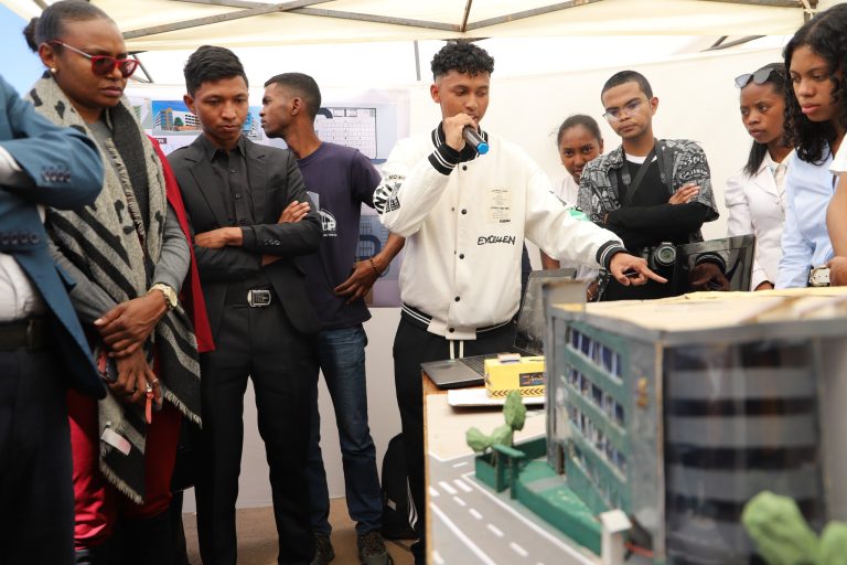 539368068_1240490544758941_5482974474375074502_n